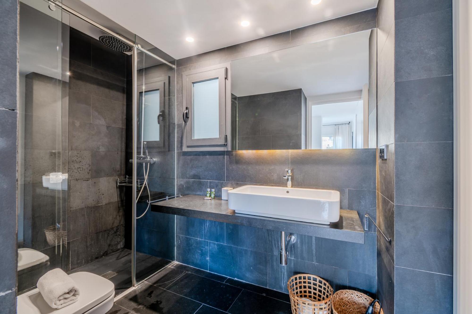 Flateli Canalejas Girona Exterior foto